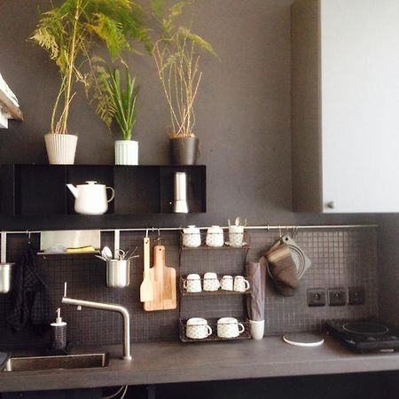 Small Arty Studio Menilmontant Париж Екстериор снимка