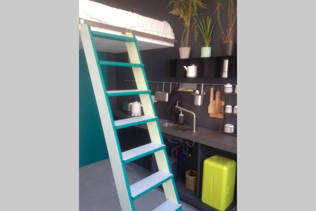 Small Arty Studio Menilmontant Париж Екстериор снимка